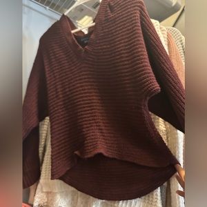 Maroon sweater